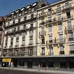 Central Two-Bedroom Apartment